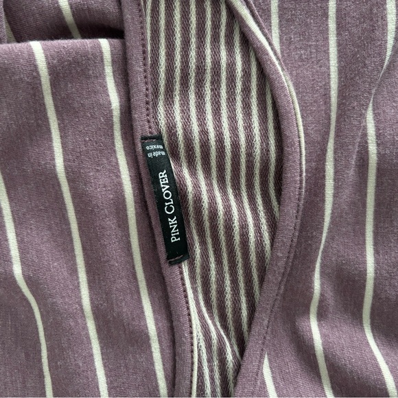 Pink clover purple striped 3/4 sleeve tee size small - Picture 6 of 6
